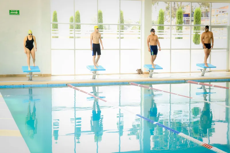 Less Yardage, More Speed: The Counterintuitive Training Shift Elite Swimmers Are Making
